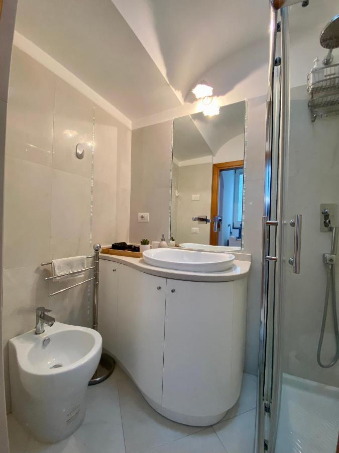 Suite Posterus 5 กาปรี ภายนอก รูปภาพ