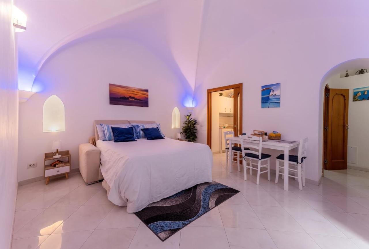 Suite Posterus 5 กาปรี ภายนอก รูปภาพ